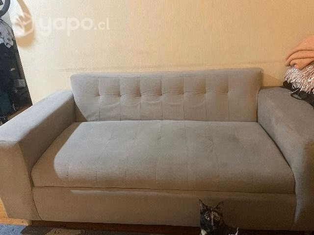 Sofá estilo capitoné