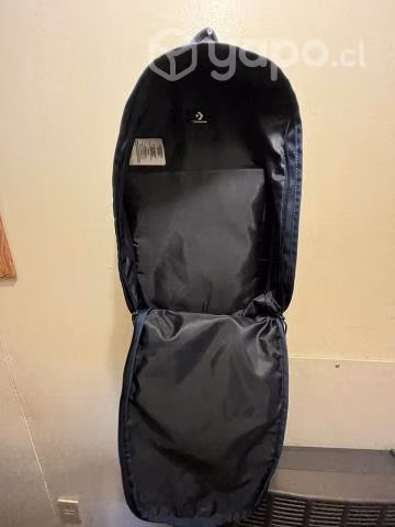 Mochila y zapatillas nuevas