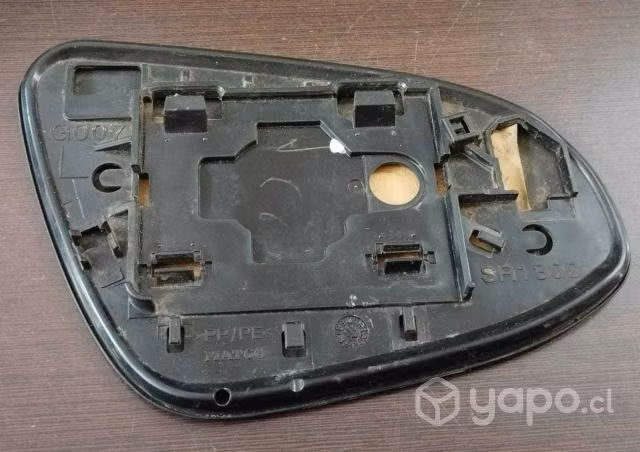 Luneta espejo izquierdo Toyota Yaris 2017-2020