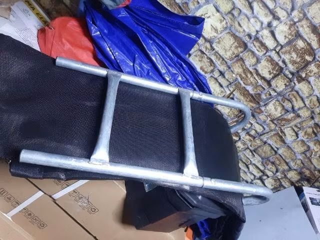 Escalera de cama elástica nueva 2.44mt