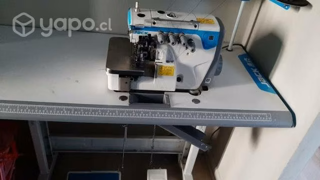 Maquina overlok de 5 hilos marca jack
