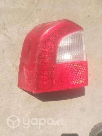 Foco Volvo XC70 trasero izquierdo (21.10) - Imagen 2