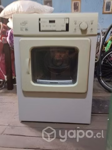Secadora marca Femsa excelente estado