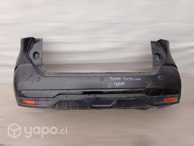 Parachoque trasero Nissan Kicks 2016 2020