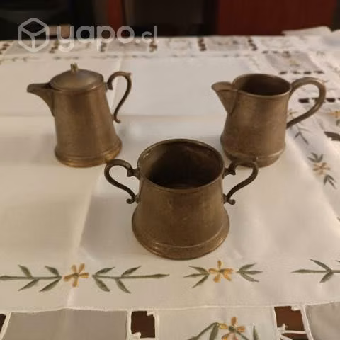 Juego de teteras antiguas para decoración