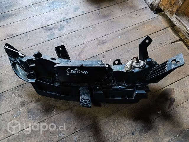 Optico diurno izquierdo Chevrolet Captiva 2021
