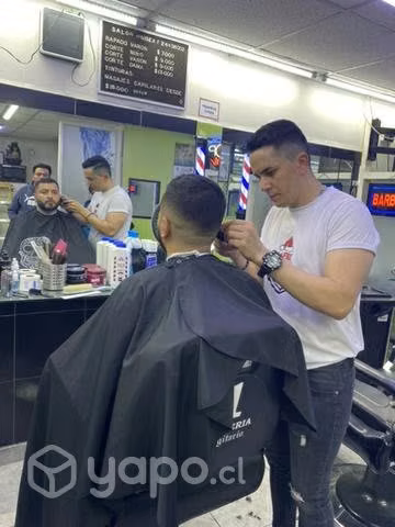 Se necesitan barberos  o barberas