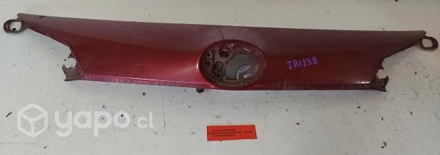 Moldura Sup Patente Portalon (TR1238) Toyota Rav4