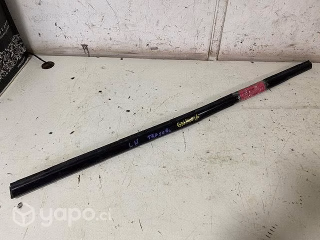 Moldura Lame vidrio tras izq (016) Ssangyong Kyron