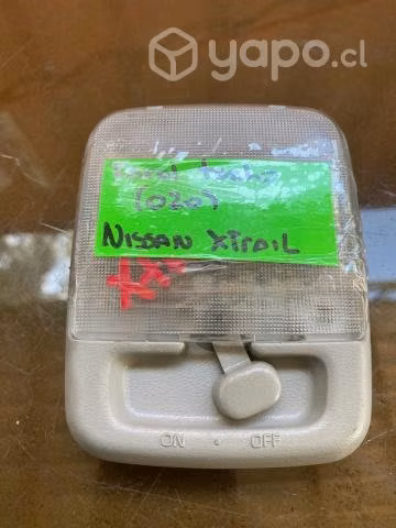 Farol techo central (020) Nissan Xtrail 2010