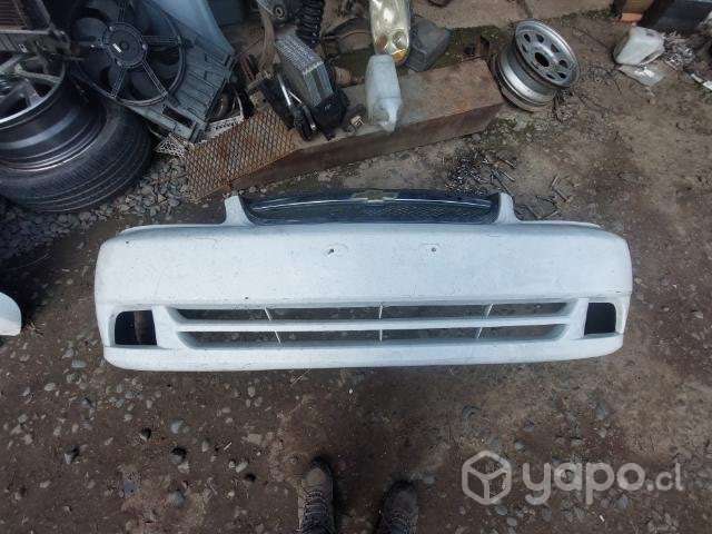 Parachoques delantero chevrolet optra - Imagen 2