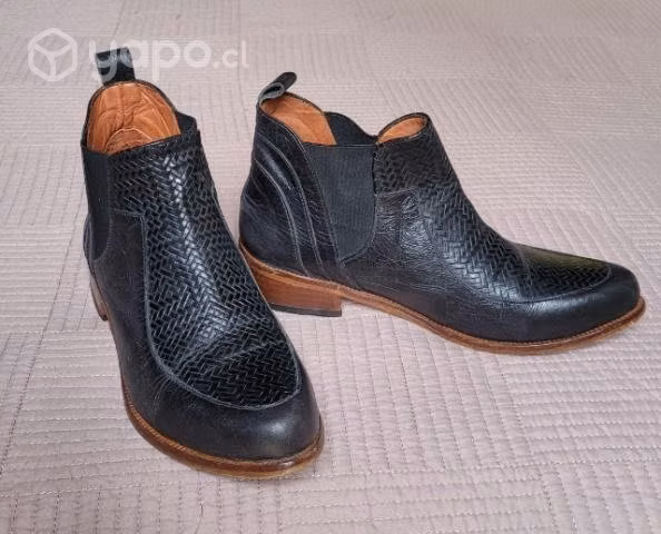 Botín de cuero negro - Imagen 4