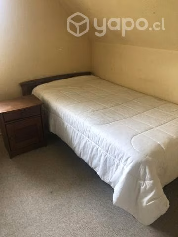 Cama rosen plaza y media con respaldo y velador