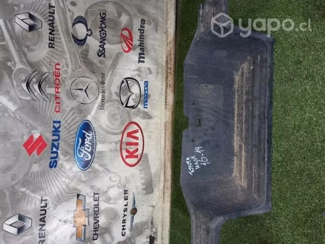 Pisadera parachoque trasero toyota hilux 2016 2019