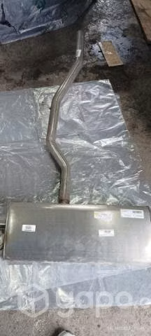 Silenciador trasero volvo x c60 año 2020 - Imagen 2