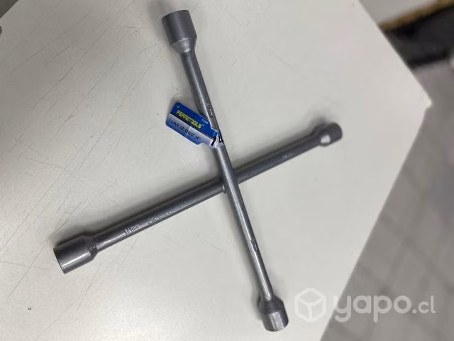 Llave de Cruz 14" FERRETOOLS