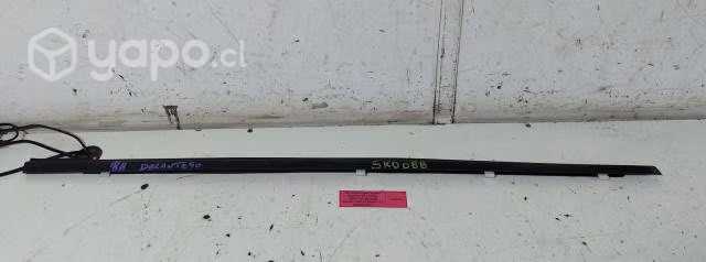 Moldura Lame Vidrio Del Der Ssangyong Korando 2014