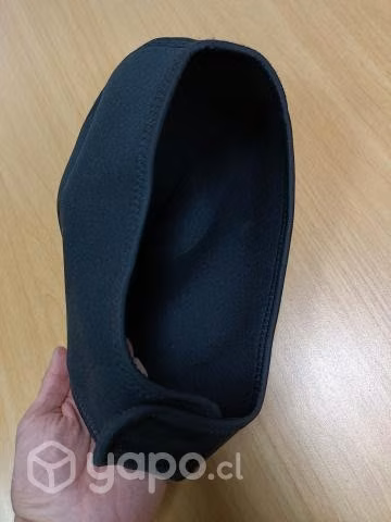 Gorro de neopren natación en mar, buceo