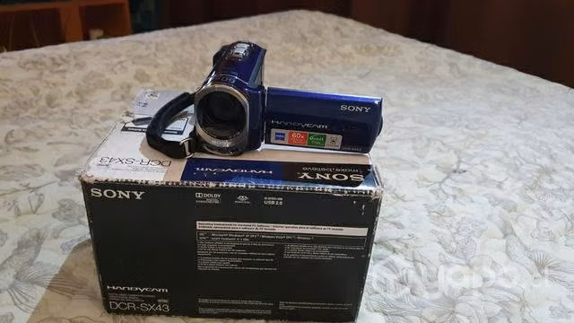 Se vende videocámara Sony dcr-sx43