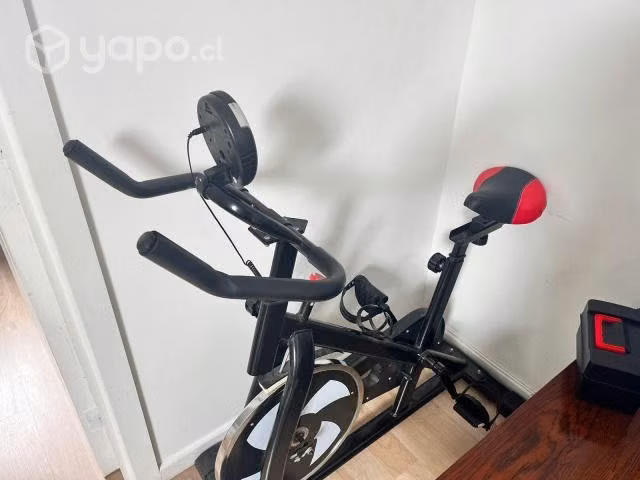 bicicleta estática con poco uso