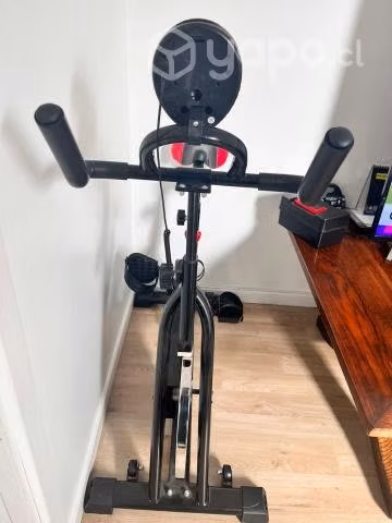 bicicleta estática con poco uso