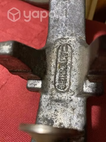Moledora manual antigua de fierro Alexander Werk