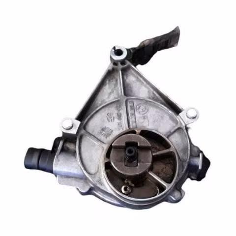 Bomba de vacio bmw 114 i 2013