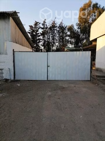 Ofrezco bodega de 210m2con oficina y baño