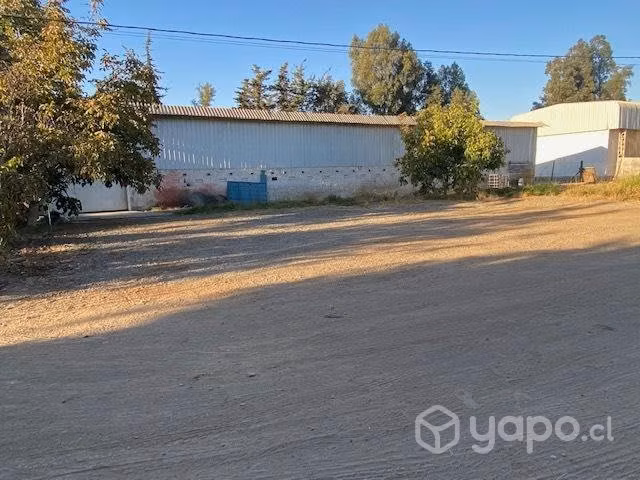 Ofrezco bodega de 210m2con oficina y baño