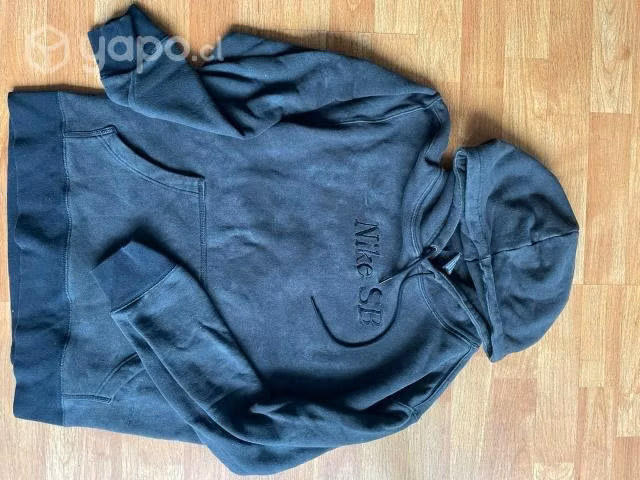 Ropa de muchas marcas