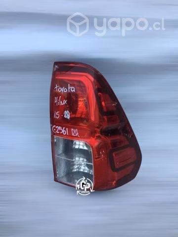Foco trasero rh toyota hilux 2015-2020