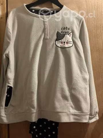 Pijamas de gato
