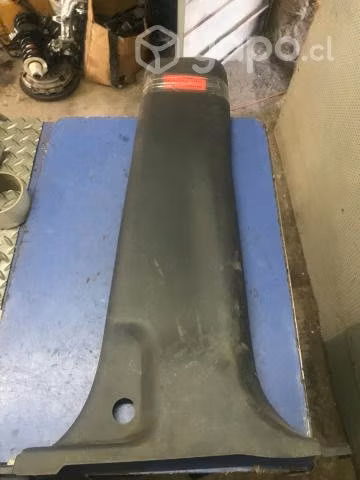 Tapiz cubre pilar central inf der Nissan NP300