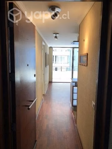 Depto. con amplio dormitorio en Santiago centro - Imagen 2