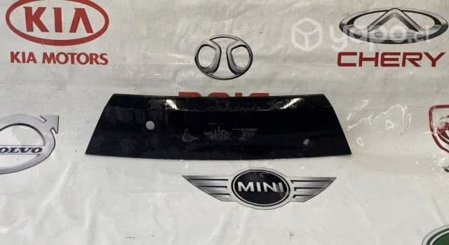Portalon cubre chapa Chevrolet Spark GT 13-16