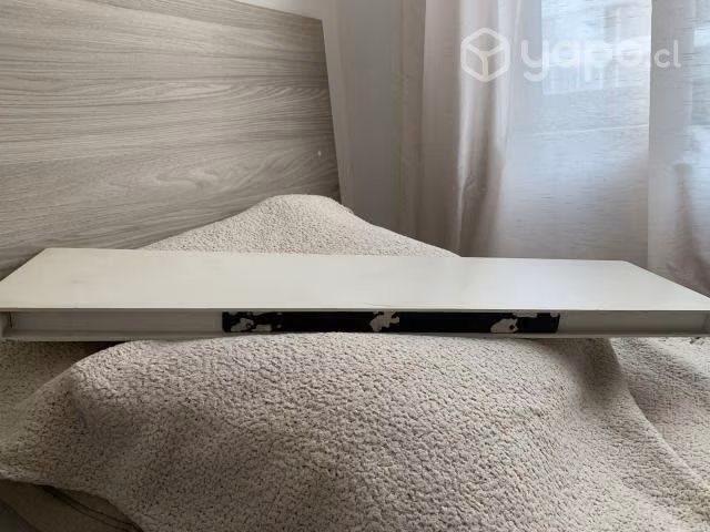 Repisa blanca de madera - Imagen 3