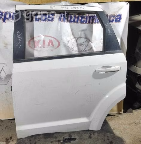 Puerta Trasera Izquierda Dodge Journey