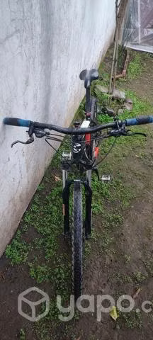 Bicicleta cannondale trail 5