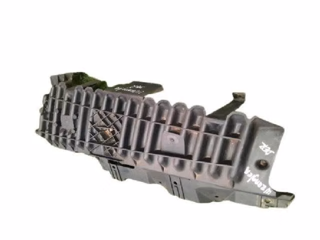 Soporte de guardafango derecho jeep wrangler 2014