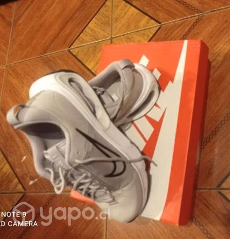 Zapatillas Nike 39 casi nuevas - Imagen 3