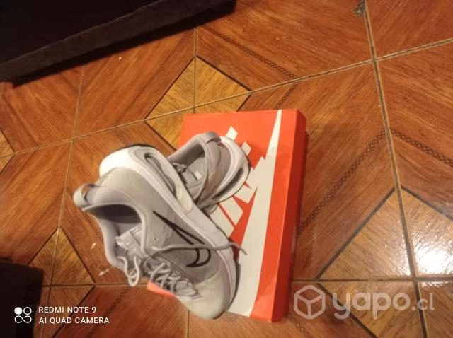 Zapatillas Nike 39 casi nuevas - Imagen 4