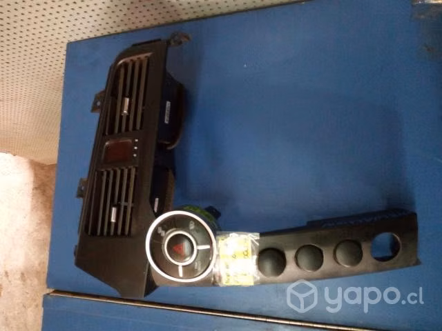 Moldura radio tabl c/hazzard Ssangyong New actyon