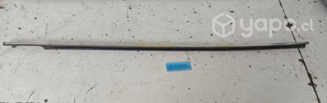 Moldura Lame Vidrio del der (SBA165) Suzuki Baleno