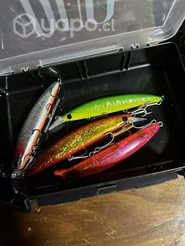 Cajas de pesca y señuelos