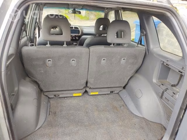 Toyota RAV4 año 2002 4x4 - Imagen 5