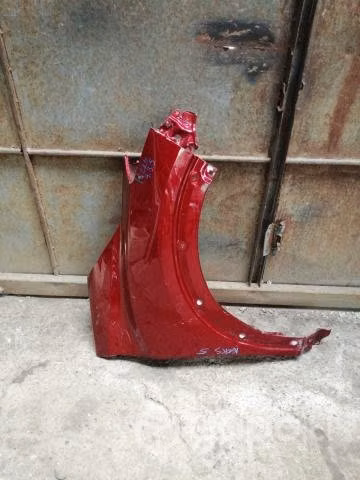 Tapabarro derecho nissan kicks rojo original