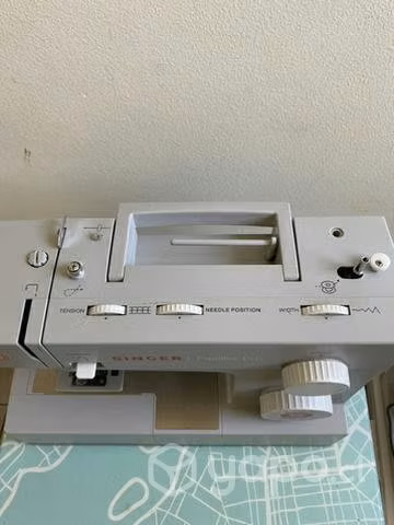 Máquina de coser SINGER Facilita Pro