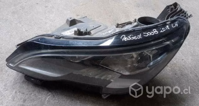 Optico izquierdo peugeot 5008 2017