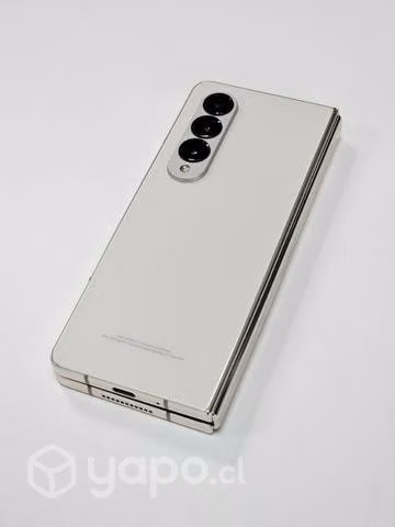 Galaxy Z Fold4 5G con caja abierta y 1 semana uso