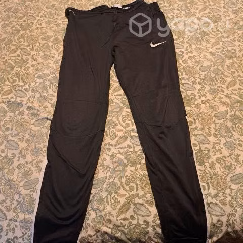 Fardo de ropa nueva y usada de tienda en 40.000